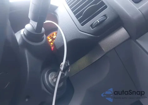 2009 Nissan Sentra 2.0 z USA, uszkodzony, nr VIN 3N1AB61E89L651889